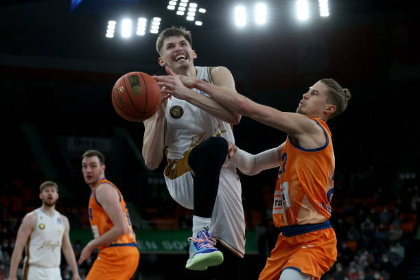 因伤退赛 因伤退赛