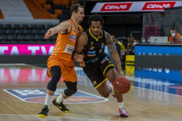 继续运用他 继续运用他