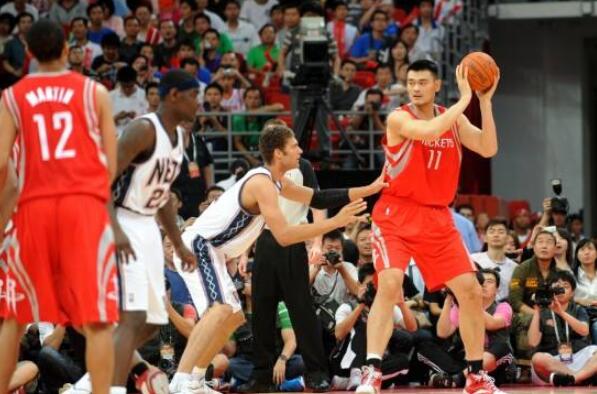 俱乐部舞台 俱乐部舞台