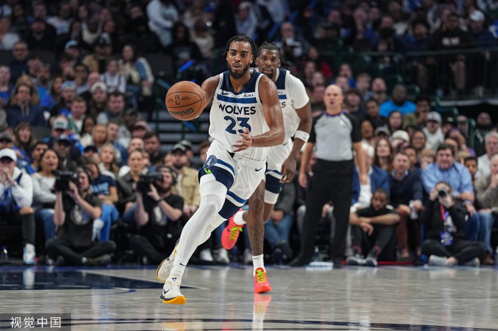 萨卡在场上 萨卡在场上